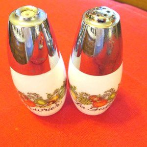 "Le Salt      &       Le Pep  P   P  er "shakers -friendship pattern Corel!